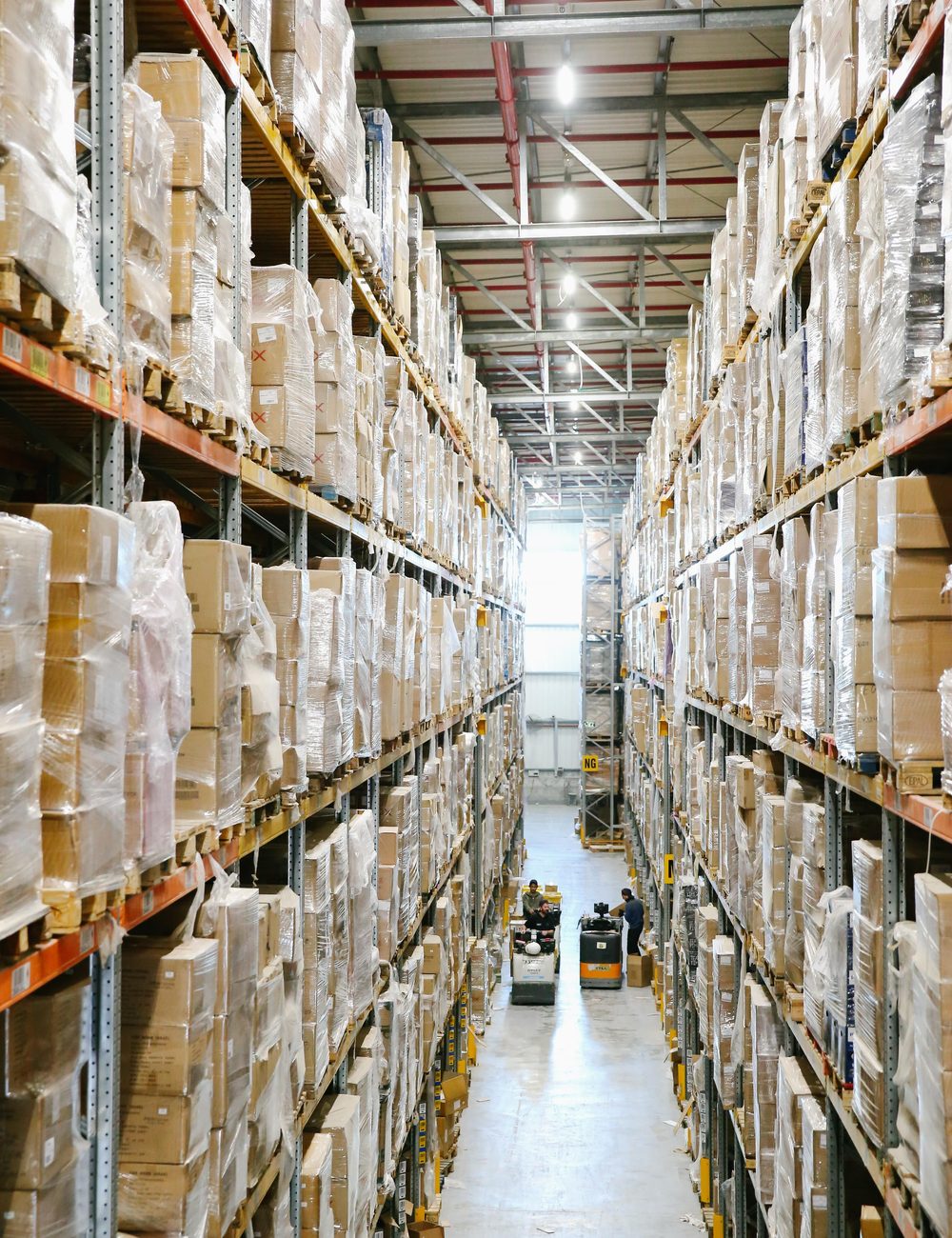 Kiểm hàng Gmarket tại kho Hàn Quốc trước khi gửi về Việt Nam