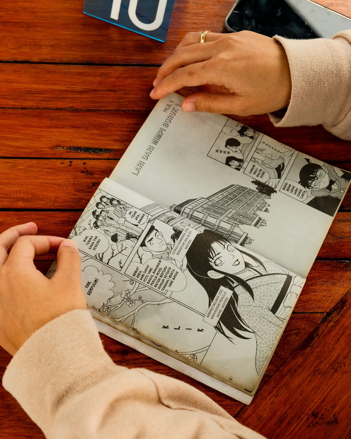 Manga trọn bộ, sách cũ chất lượng được mua hộ qua BookOff